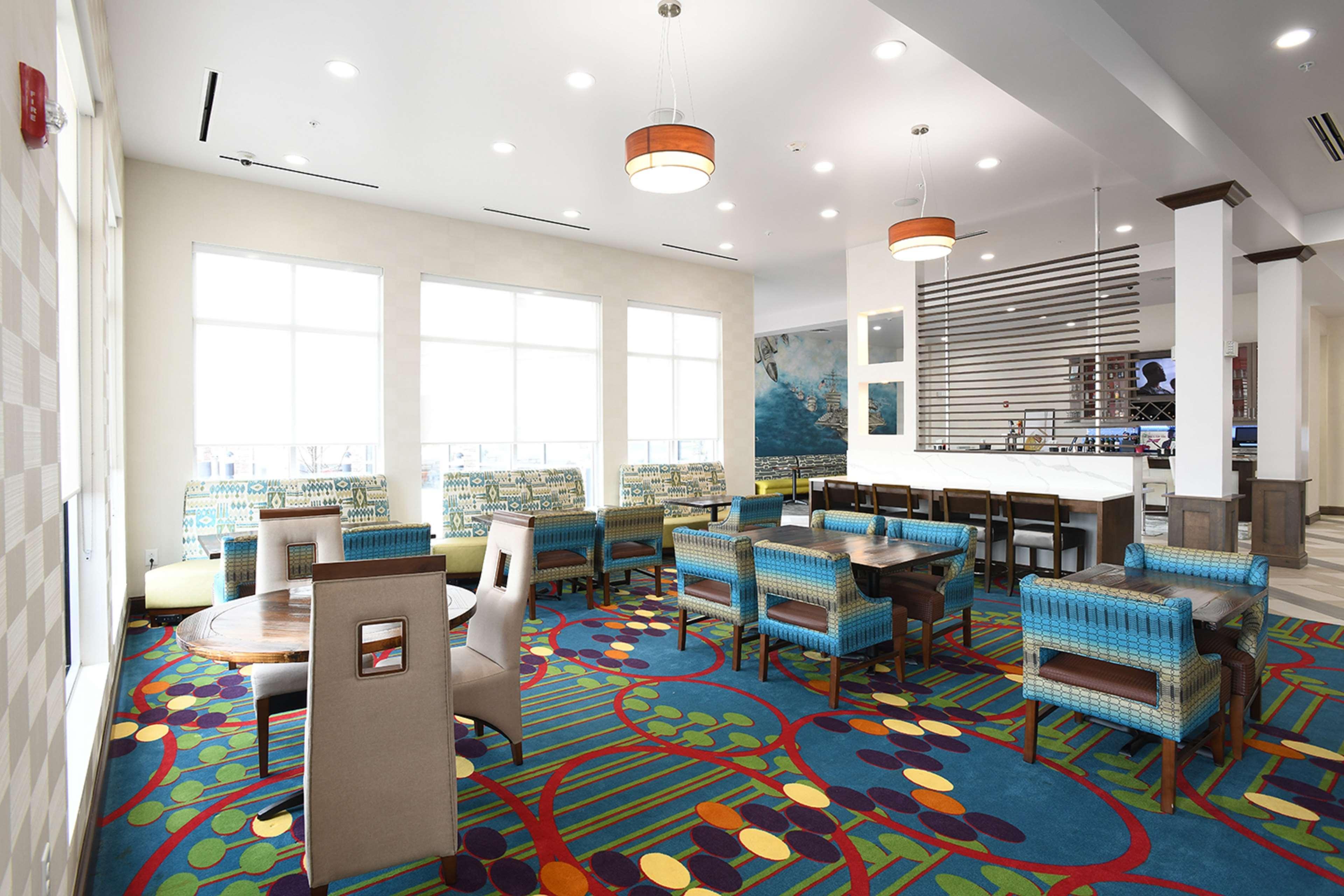 Hilton Garden Inn Jacksonville Exterior photo