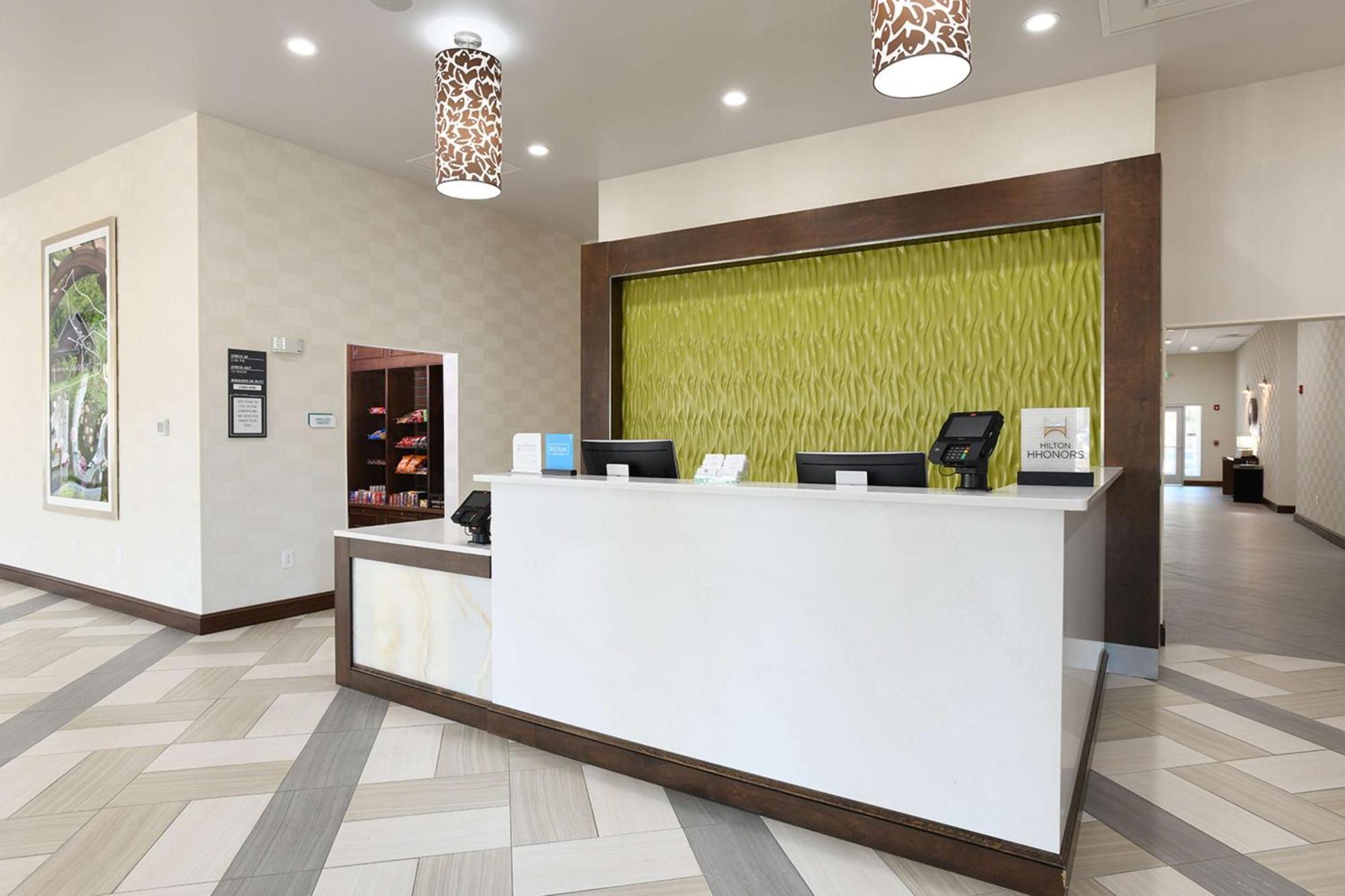 Hilton Garden Inn Jacksonville Exterior photo